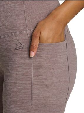 Reebok Light heathered tan High-Rise Leggings woman’s size large NWT